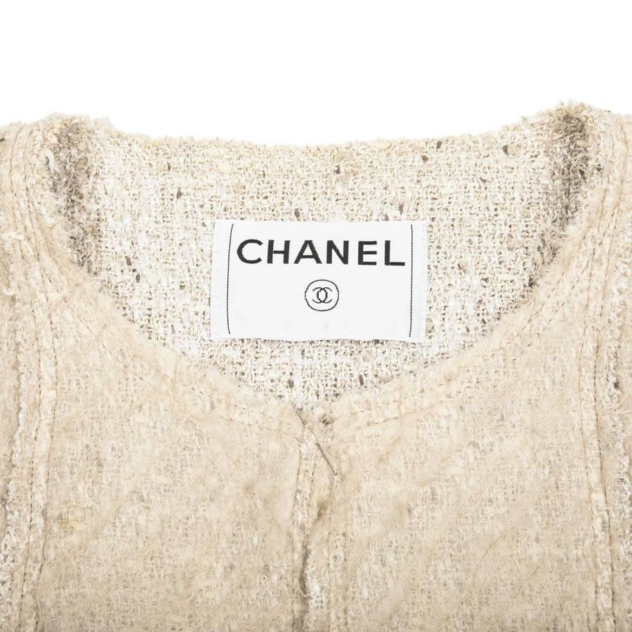 CHANEL Short Jacket in Beige Tweed Size 38FR 2