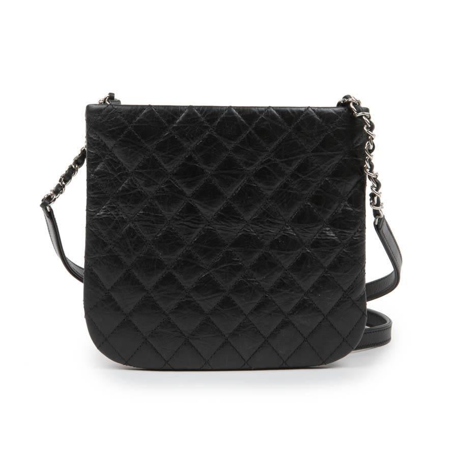CHANEL Pouch in Aged Black Quilted Leather In New Condition In Paris, FR