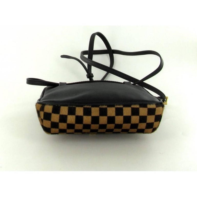 LOUIS VUITTON Belt Pouch in Damier Coated Foal Leather For Sale at 1stdibs