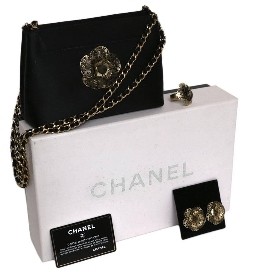 CHANEL Set : Evening Bag in Black Satin, Gilded Metal Clip-on Earrings and  Ring 5