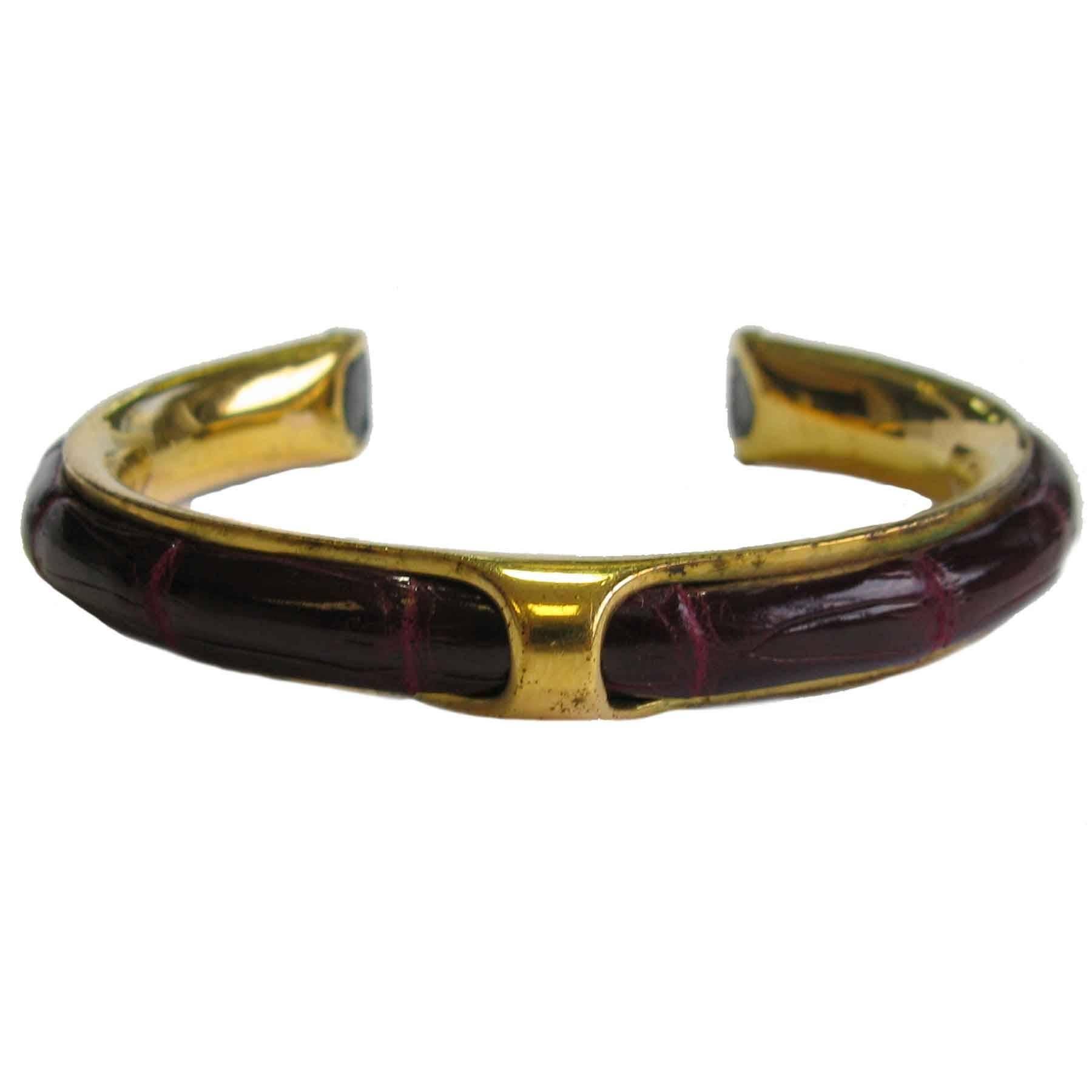 Vintage HERMES Bracelet in Gold Plated Metal and red H Crocodile Leather