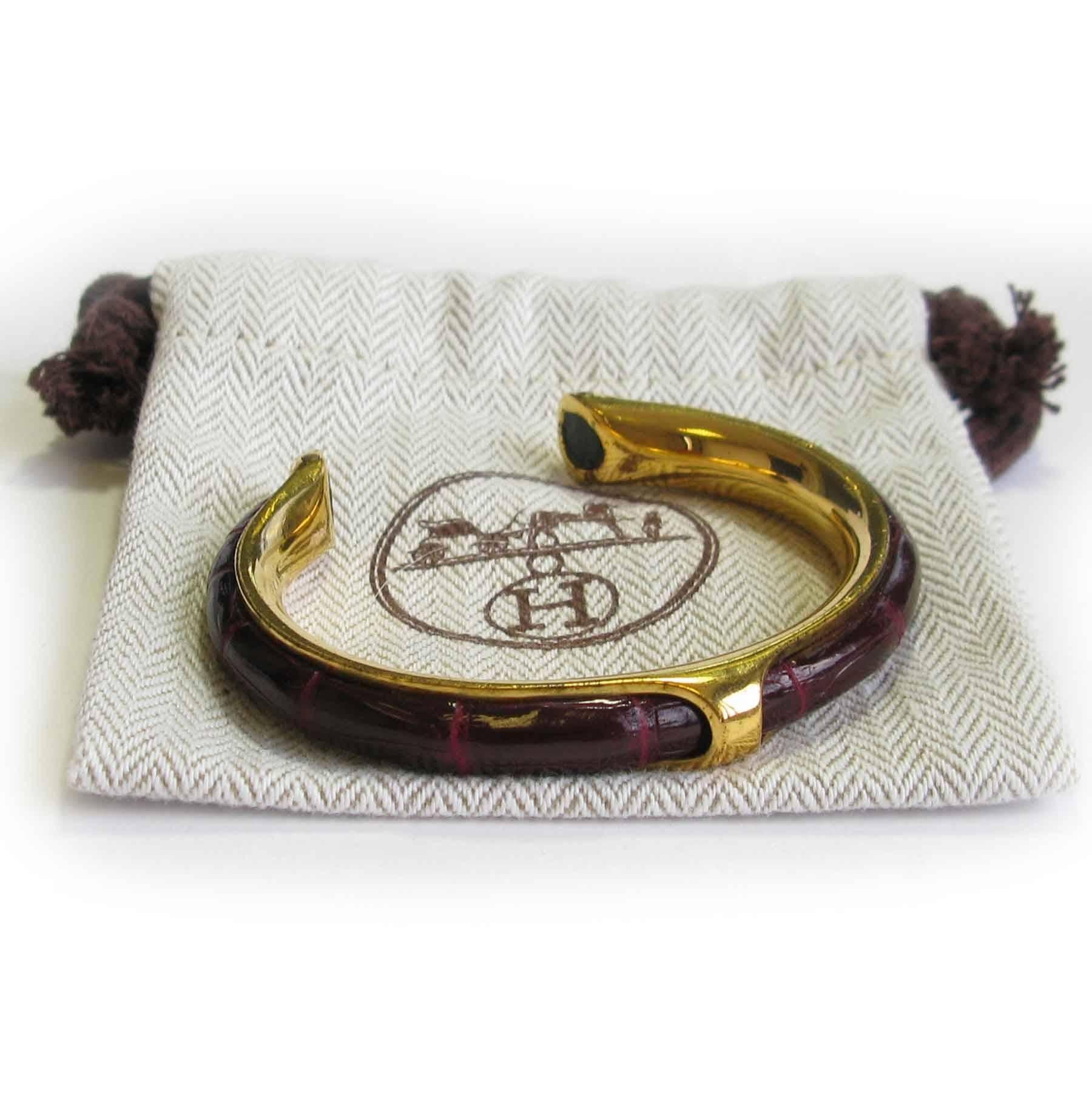 Vintage HERMES Bracelet in Gold Plated Metal and red H Crocodile Leather 1