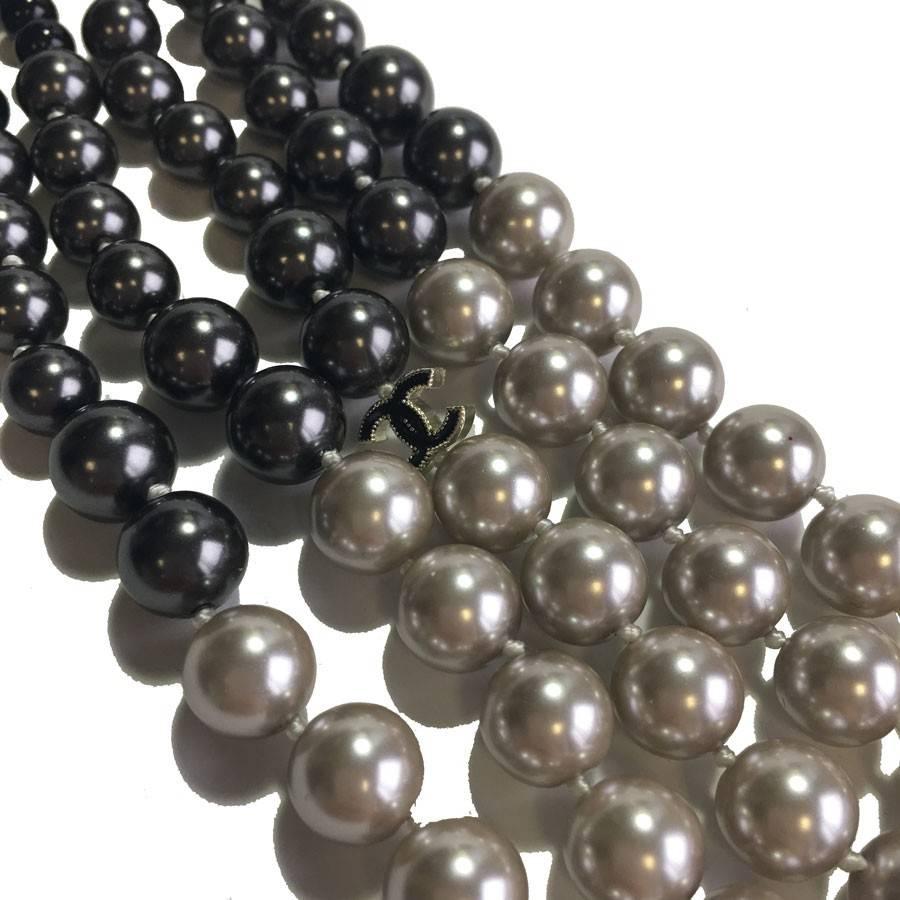 CHANEL Necklace 5 rows of Pearls of 4 Colors In New Condition In Paris, FR