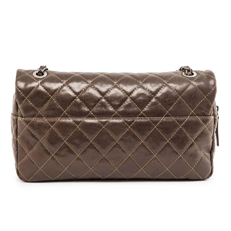 CHANEL Flap Bag in Coppered Quilted Grained Leather In New Condition In Paris, FR