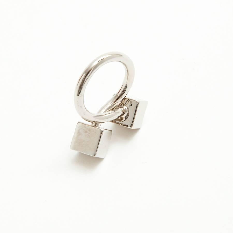 LOUIS VUITTON Ring with Two Dice in Silver Plated Metal Size 53EU - 6.5US In Excellent Condition In Paris, FR