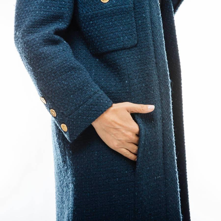 CHANEL Straight Cut Coat in Blue Wool Size 36EU In Excellent Condition In Paris, FR