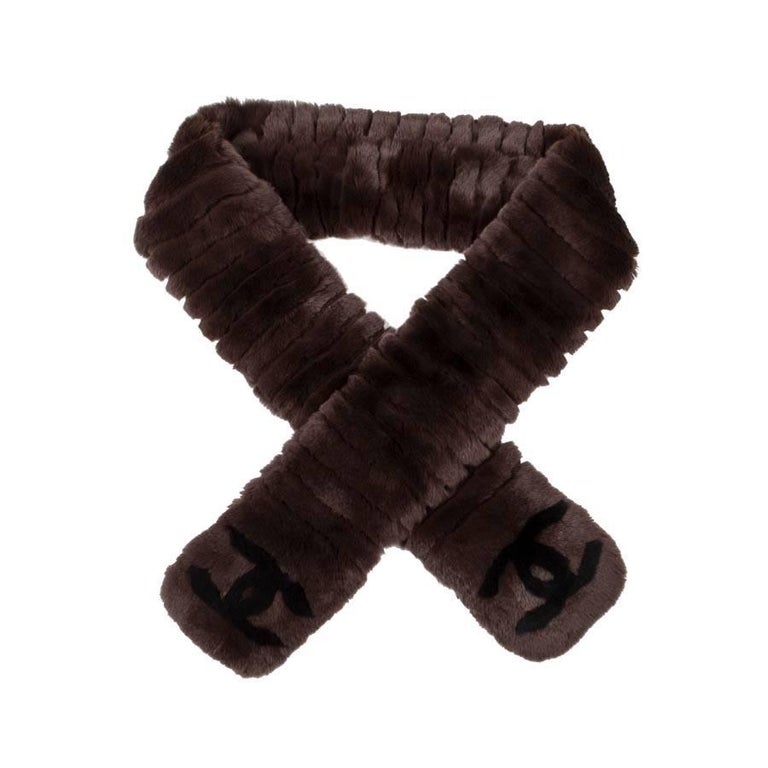 CHANEL Scarf in Brown Orylag Fur at 1stDibs | chanel orylag scarf ...