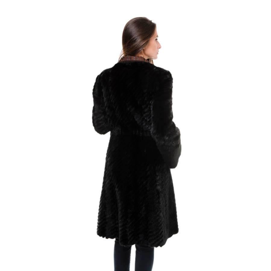 FENDI Crossover Coat in Brown Mink Fur Size 38EU In Excellent Condition In Paris, FR