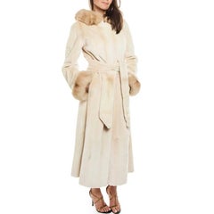 MILADY Langer Mantel in geformtem Beige und Sand aus Nerzpelz Größe 42EU