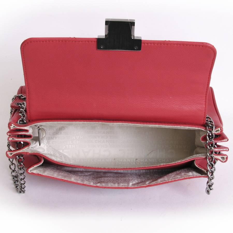 Women's CHANEL 'Accordion' Shoulder Bag in Red Caviar Leather