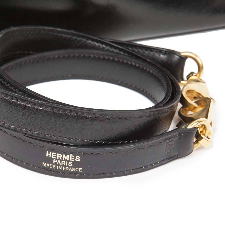 HERMES Vintage Kelly 32 Bag in Black Box Leather with its Strap 2