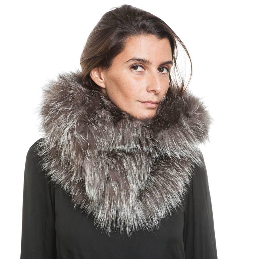 REVILLON Hood in Silver Fox Fur Unique Size 2