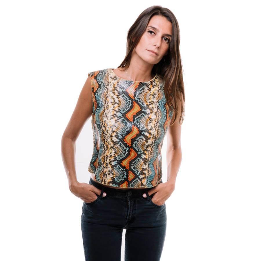 Chanel Sleeveless Top in Multicolored Python Size 40EU In Good Condition In Paris, FR