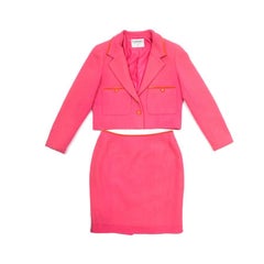Vintage Chanel Skirt Suit in Pink Tweed Size 40EU