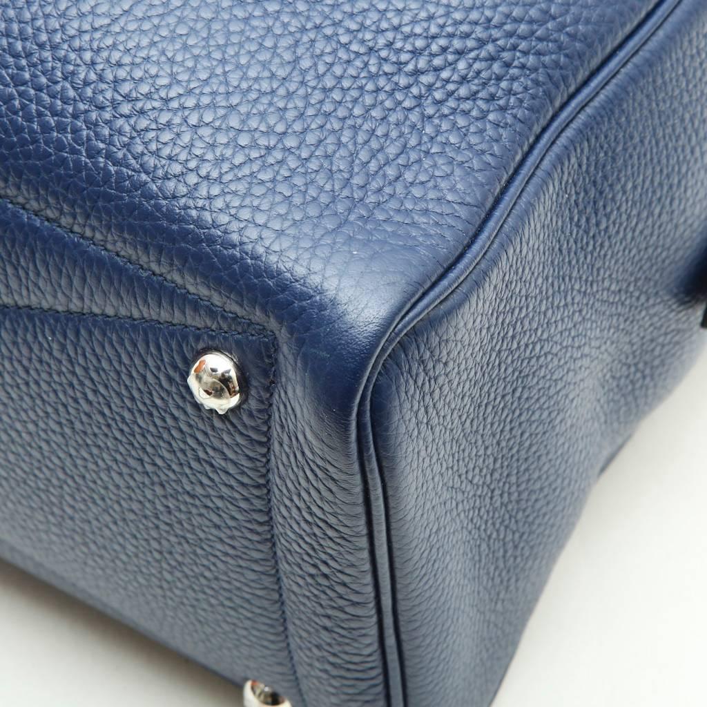 HERMES 'Victoria' Bag in Blue Abyss Taurillon Clémence Leather 4