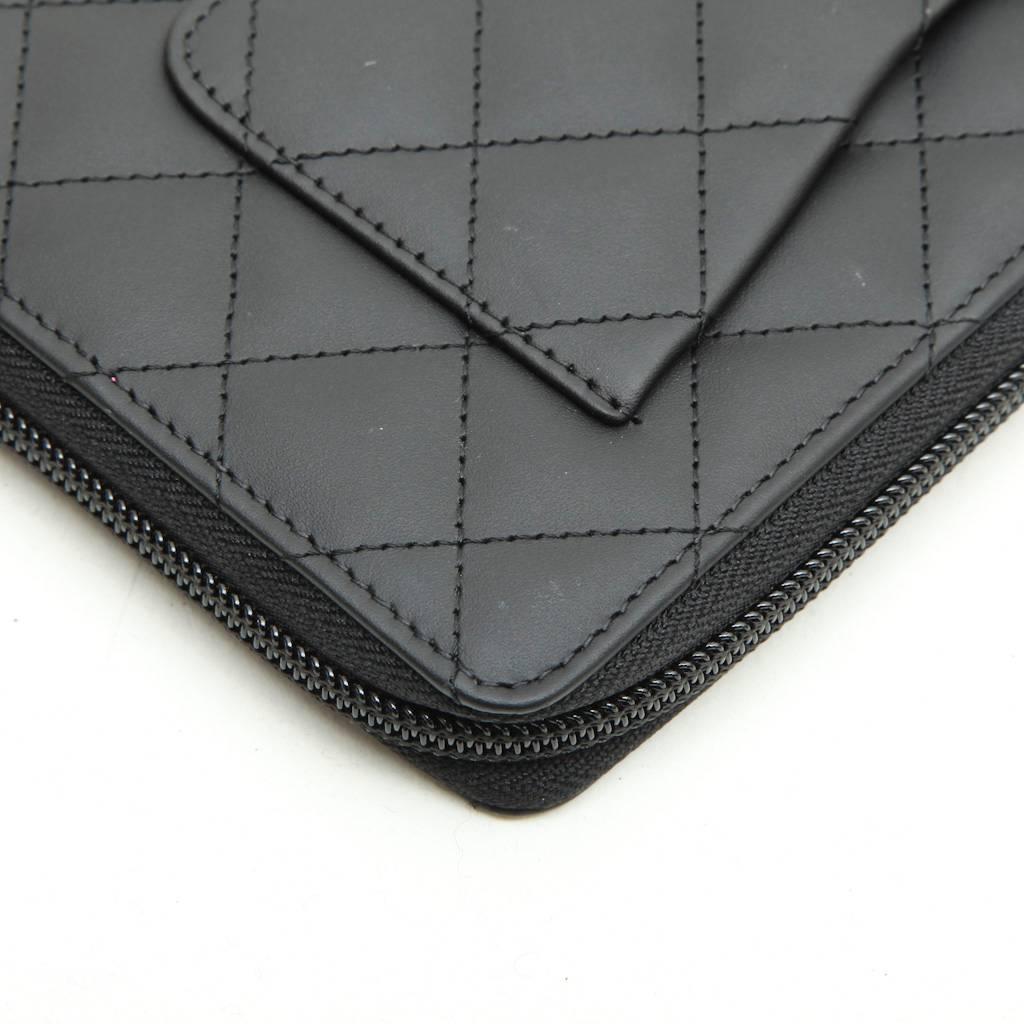 CHANEL Wallet in Black Quilted Smooth Leather 1