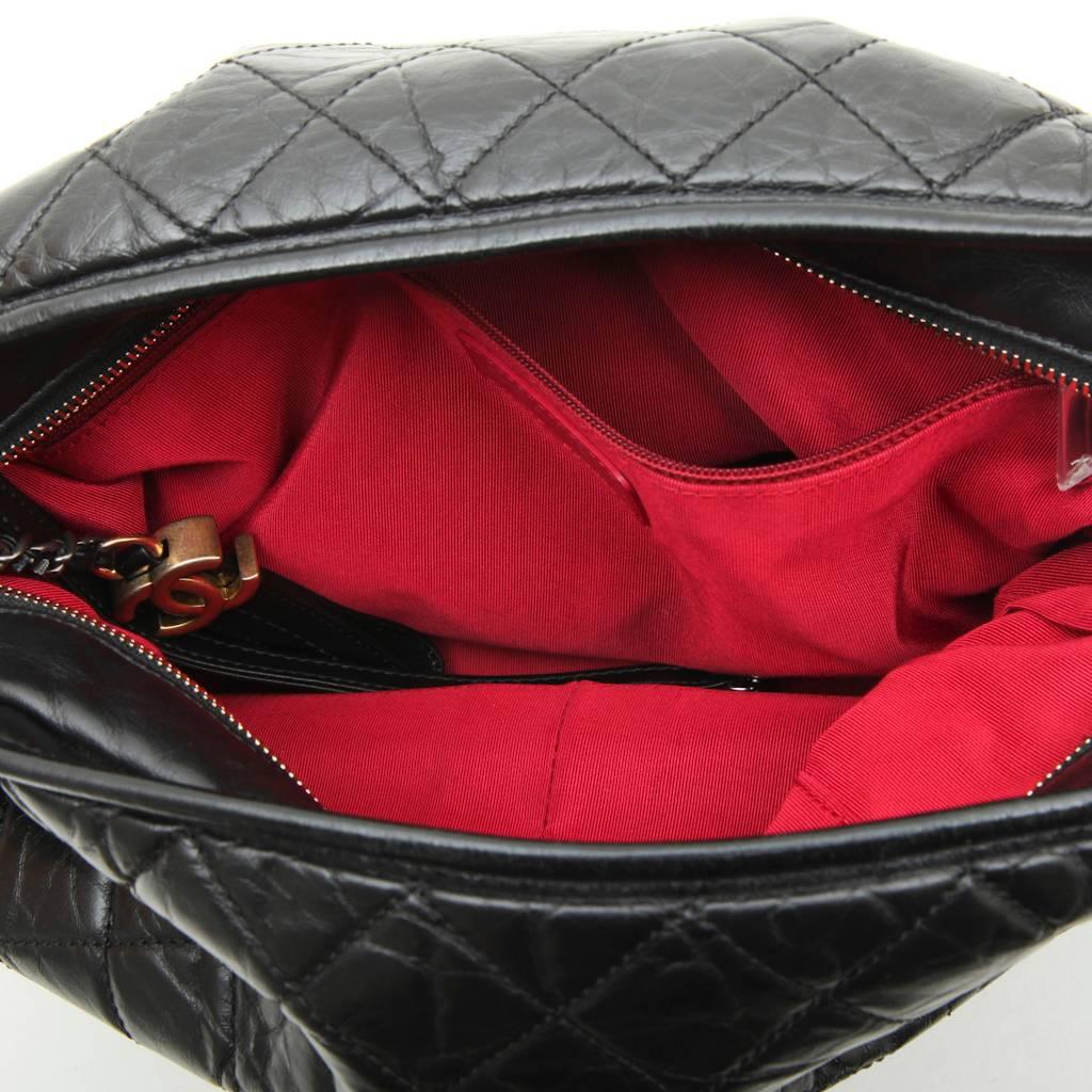 CHANEL Bag 'Gabrielle Hobo' in Aged Black Quilted Leather 4