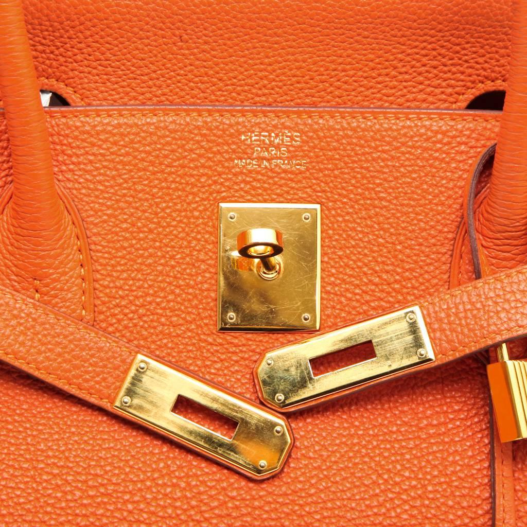 HERMES Birkin 40 Bag in Orange Togo Leather In Good Condition In Paris, FR