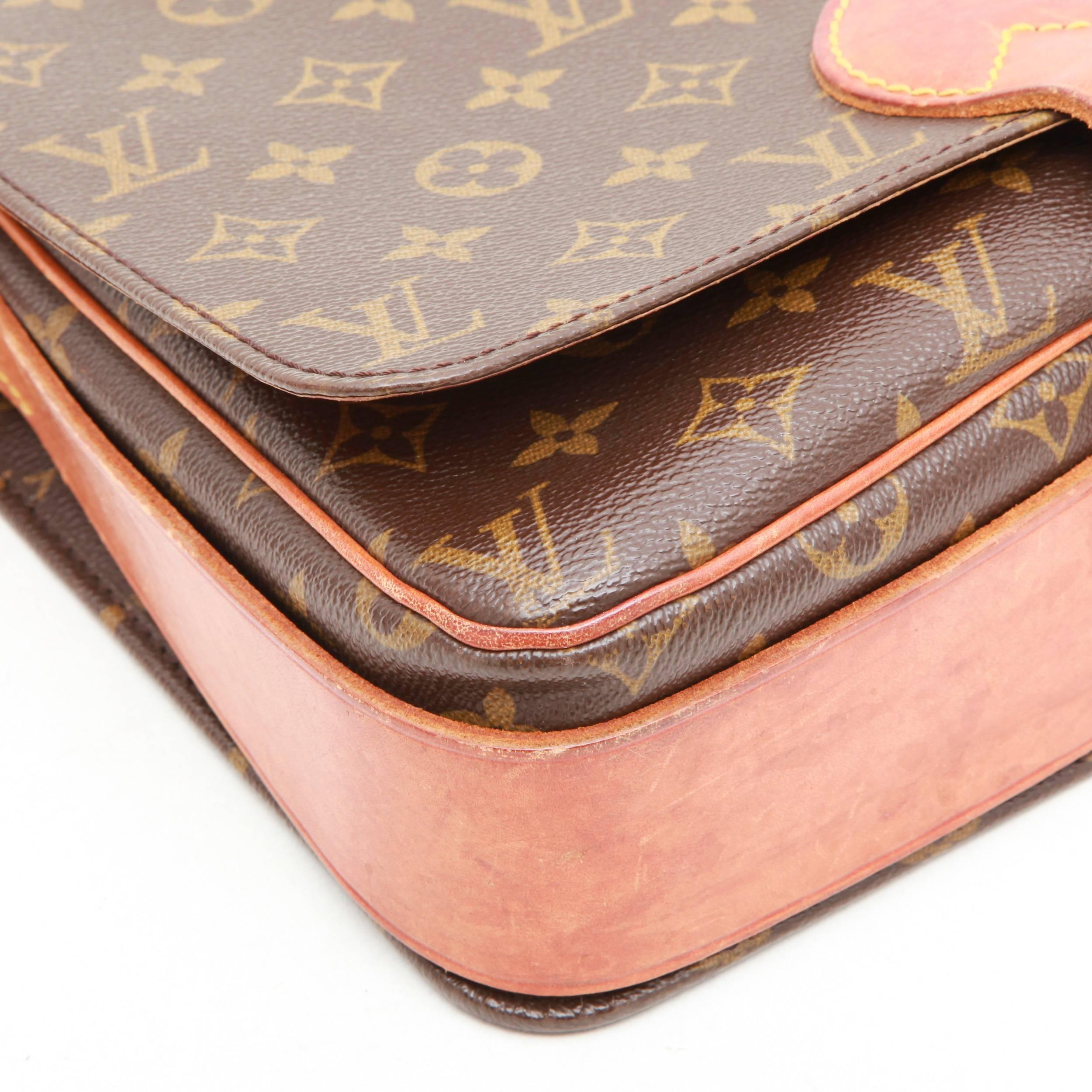 LOUIS VUITTON Messenger Bag in Brown Monogram Canvas and Natural Cowhide Leather 3