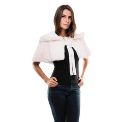 CELESTINA AGOSTINO Short Cape With White Hood in Ivory Mink