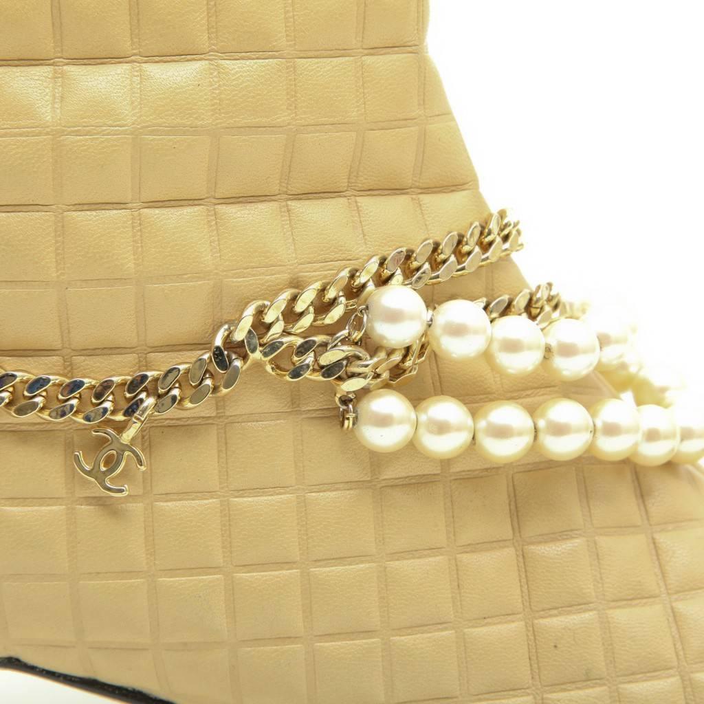 Women's CHANEL Mid Boots in Beige Quilted Smooth Lamb Leather with Gilded Chain Size38