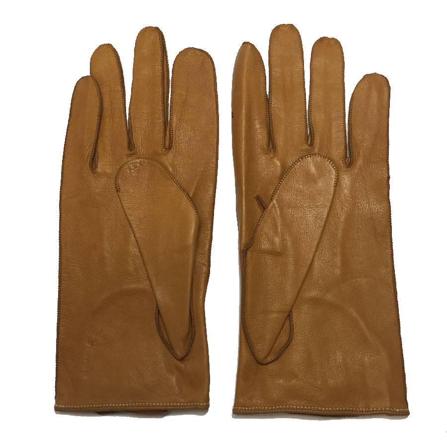 CHRISTIAN DIOR Gloves in Two-Tone White and Caramel Lamb Leather 7 3/4 2
