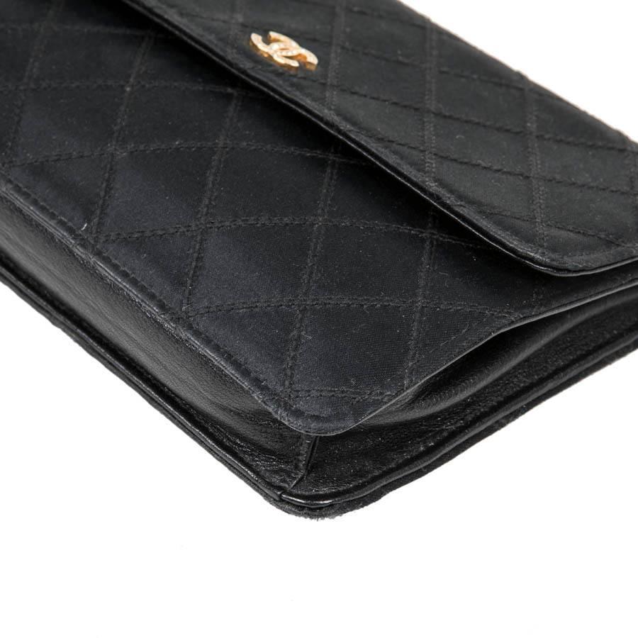 CHANEL Black Clutch in Satin Duchesse and Leather 2