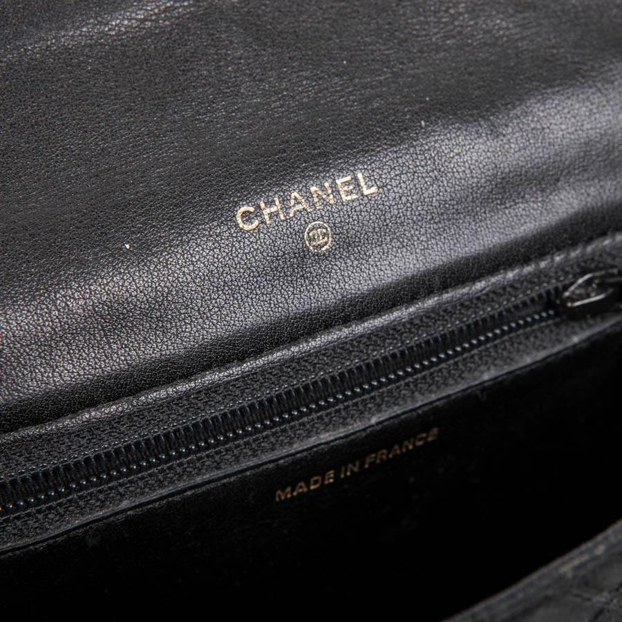 CHANEL Black Clutch in Satin Duchesse and Leather 5