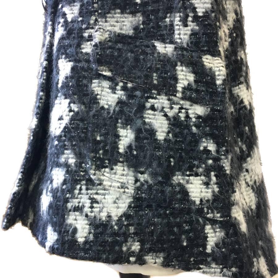 Chanel Long Jacket in Dark and Light Gray Tweed, Size 40 EU 2