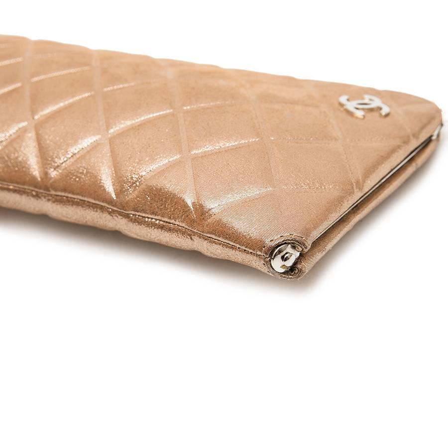 Chanel Evening Clutch in Iridescent Gold Lamé Leather 1