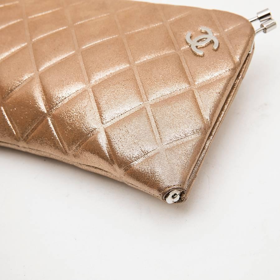 Chanel Evening Clutch in Iridescent Gold Lamé Leather 2