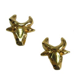 CHRISTIAN LACROIX Vintage Bull Head Clip-on Earrings in Gilded Metal
