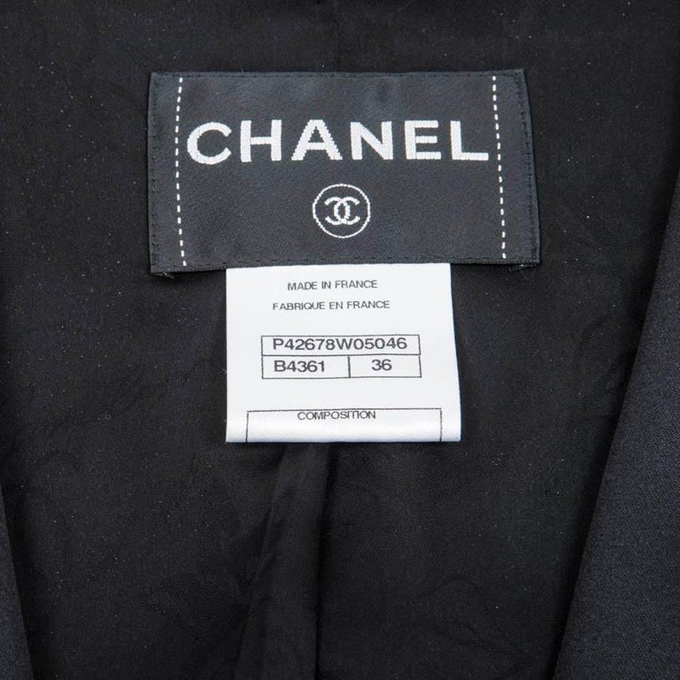 CHANEL Sleeveless Jacket in Black Wool Size 36FR For Sale at 1stDibs
