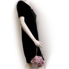 VALENTINO Mini-Abendtasche aus lila bestickter Seide