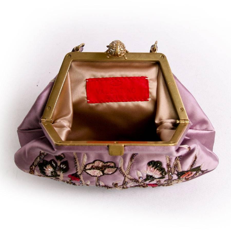 VALENTINO Mini Evening Bag in Purple Embroidered Silk In Good Condition In Paris, FR