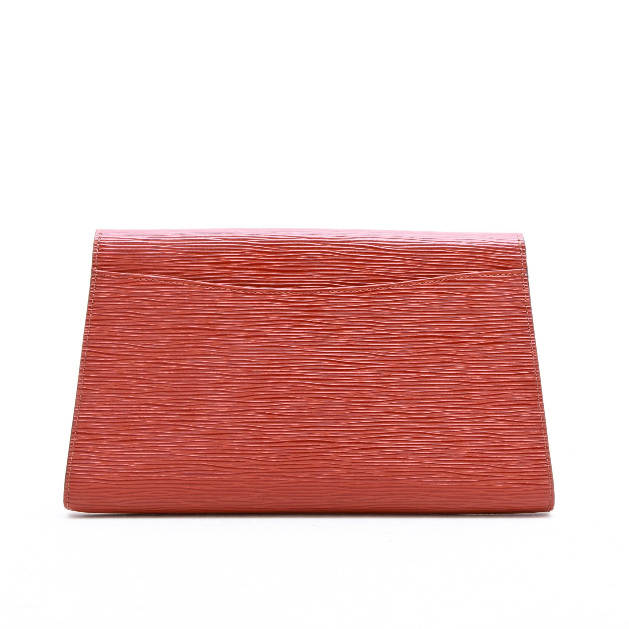 Pink LOUIS VUITTON Vintage Clutch in Tawny Epi Leather