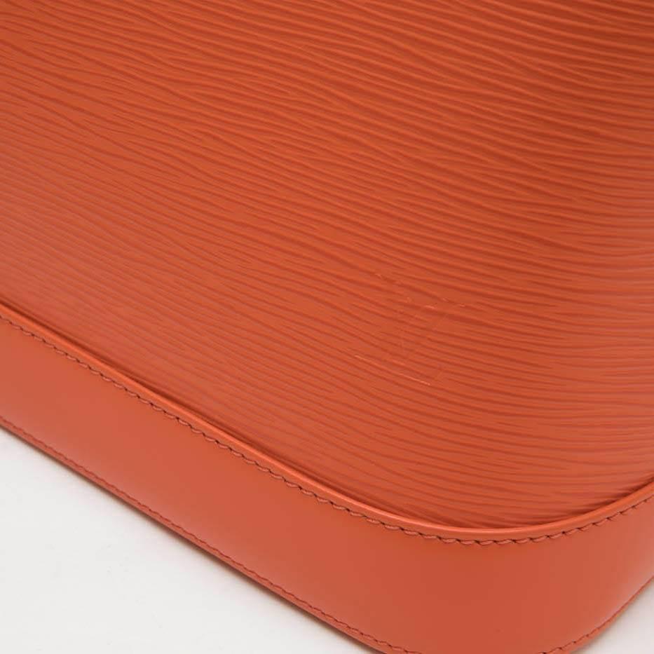 LOUIS VUITTON 'Alma' GM in Orange Epi Leather In New Condition In Paris, FR