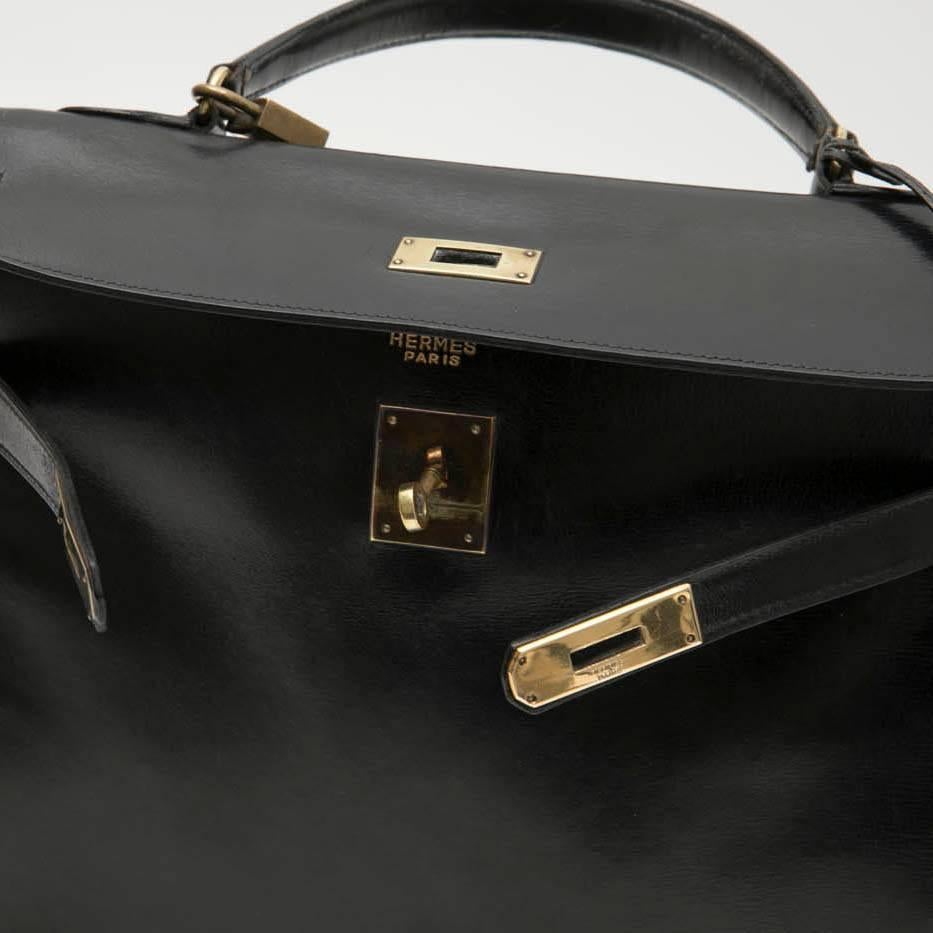 Women's HERMES Vintage Kelly 32 bag in Black Box Leather