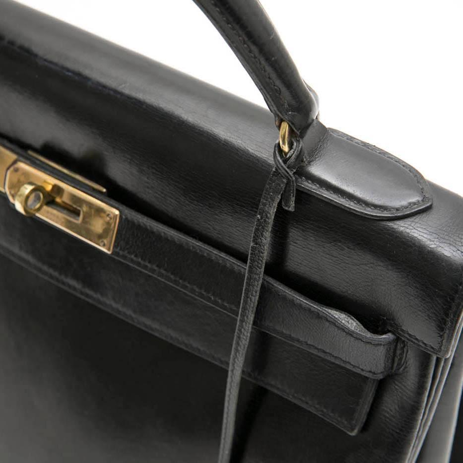 HERMES Vintage Kelly 32 bag in Black Box Leather In Fair Condition In Paris, FR