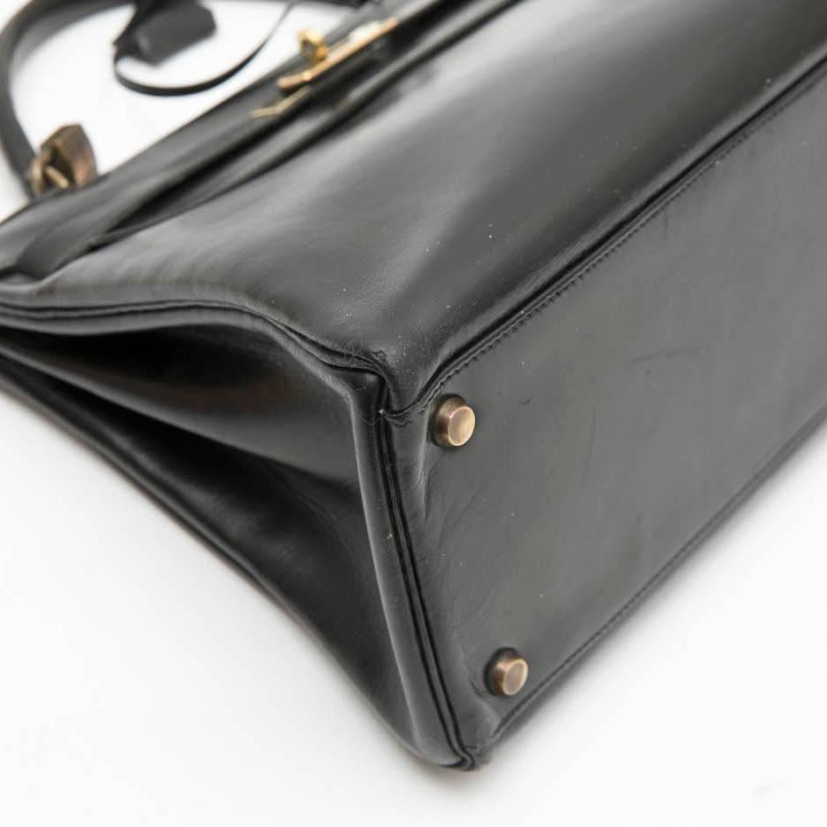 HERMES Vintage Kelly 32 bag in Black Box Leather 2
