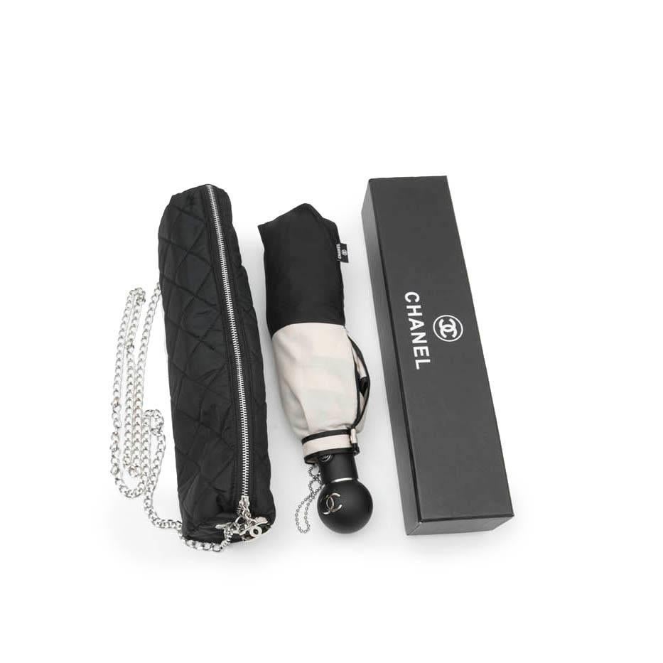 chanel umbrella 2019