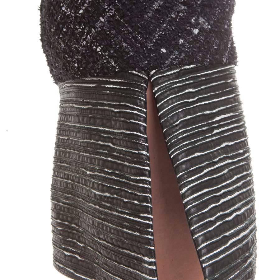 CHANEL Kleid aus schwarzem Tweed und Leder Größe 38FR im Angebot 2