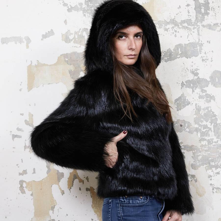 CHLOE Hooded Jacket in Black Beaver Shiny fur Size 38 In Excellent Condition In Paris, FR