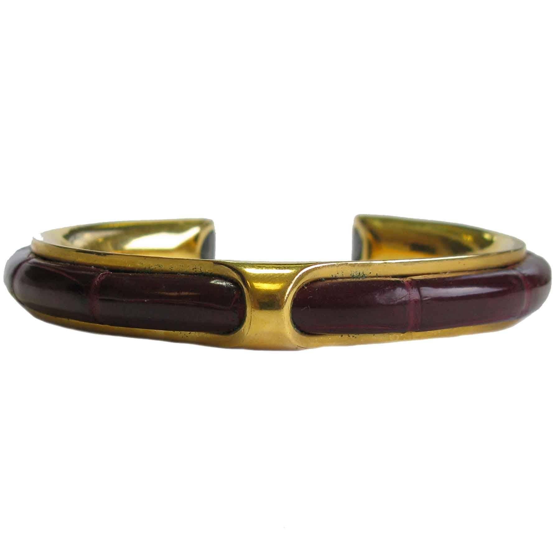 HERMES Vintage Bracelet in Gold Plated and Red H Crocodile Leather