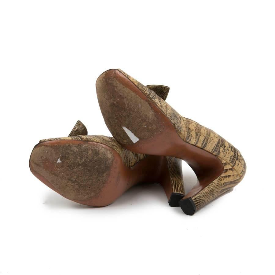 ALAÏA Sandales à talons hauts en peau de serpent jaune et Brown Taille 39FR en vente 1