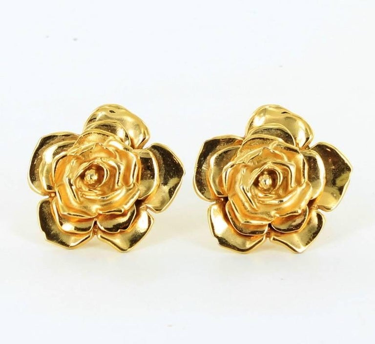 YSL YVES SAINT LAURENT Vintage Clip-on Earrings in Gilded Brass Metal ...