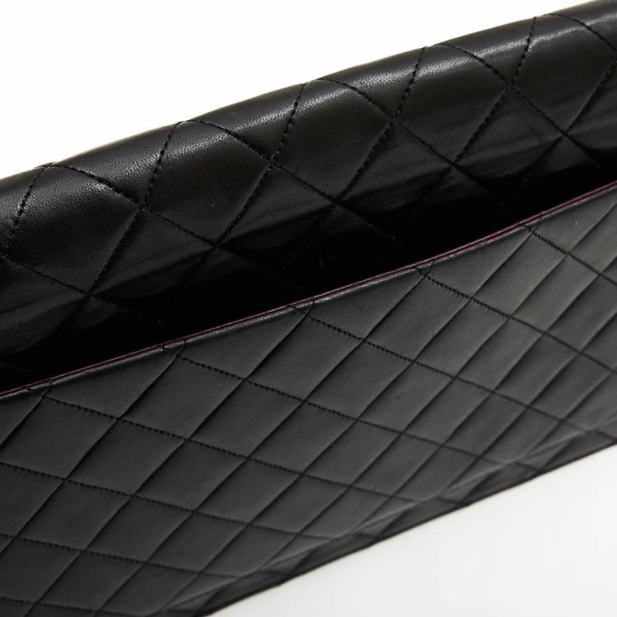 CHANEL Vintage Clutch in Black Quilted Leather 3