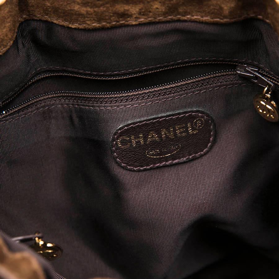 Chanel Vintage Bucket Bag in Brown Suede 2