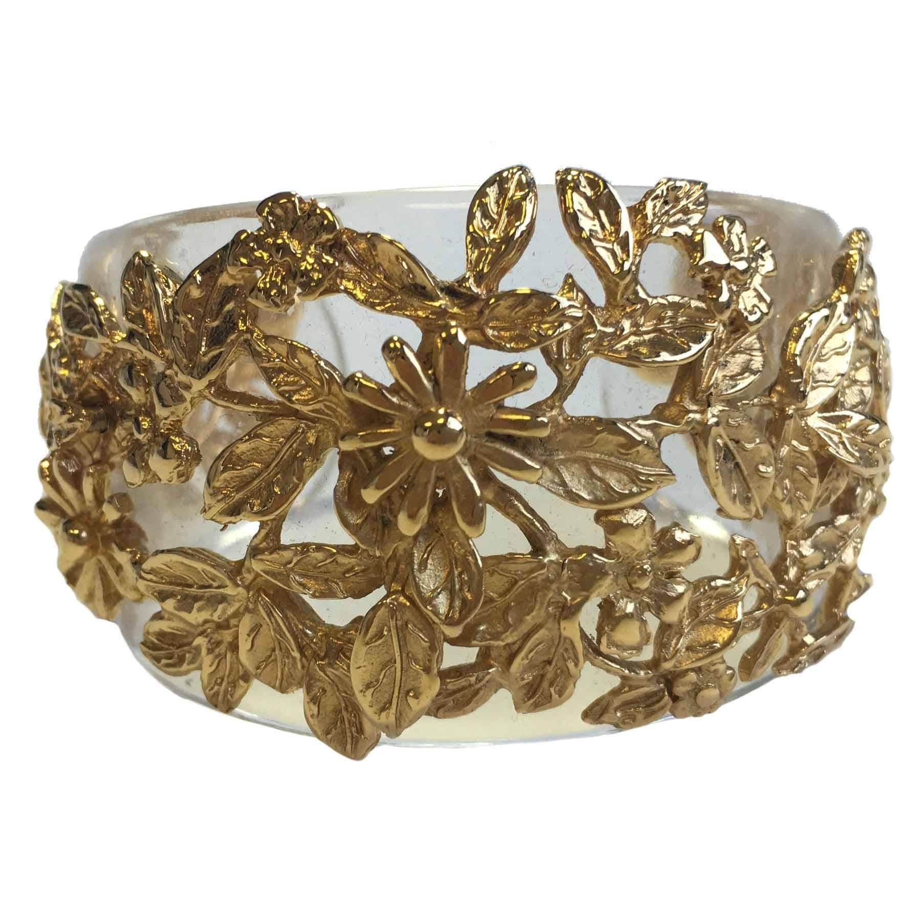 GOOSSENS Cuff Bracelet in Transparent Plexiglass and gilded Metal In Good Condition In Paris, FR