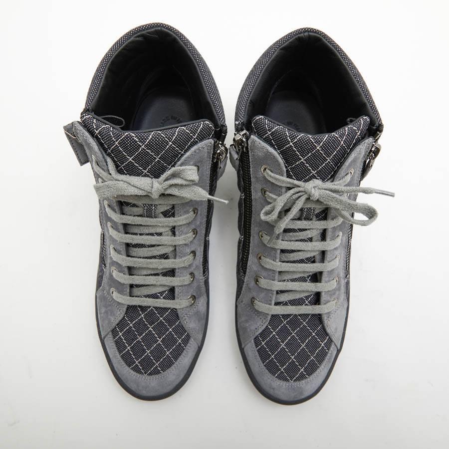 Women's CHANEL Sneakers in Grey Denim and Suede Size 39.5FR